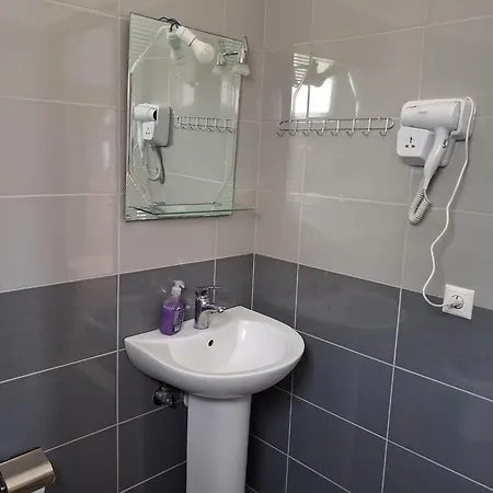 Antika Apartament Qazim Pali